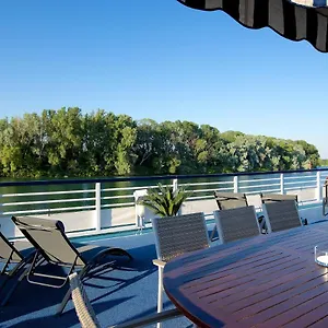 bateau-hotel-le-chardonnay.aixenprovencehotels.org/